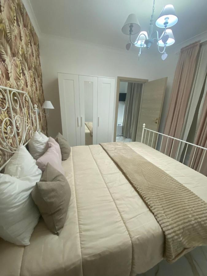 B&B Carme Napoli Bagian luar foto