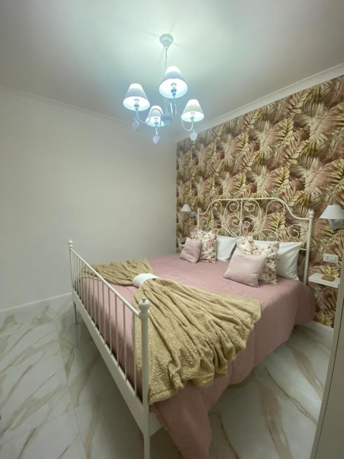 B&B Carme Napoli Bagian luar foto